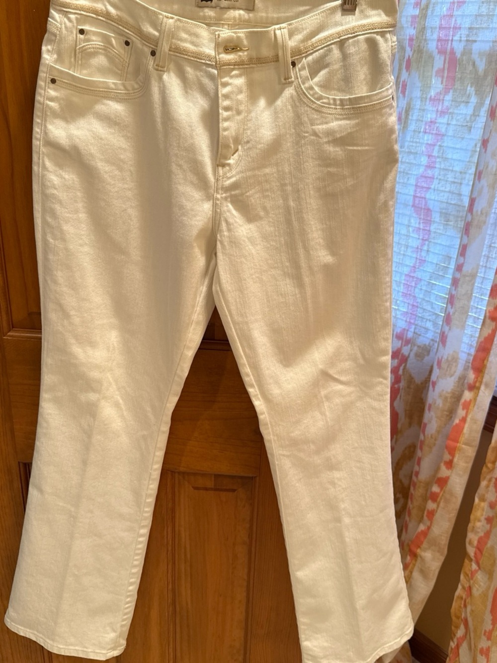 Levi's Women's White Straight-Leg Jeans